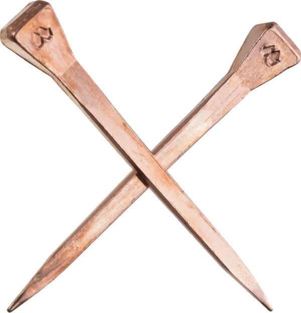 Mustad Copper Nails Box/3 – Premium Equestrian Nail Set